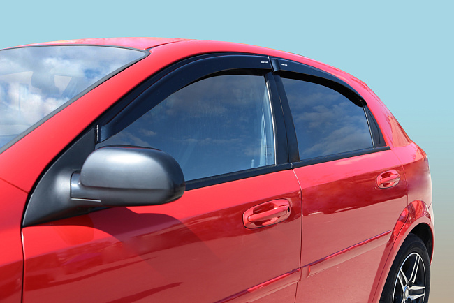 Дефлекторы Chevrolet Lacetti 04-13 хетчбек, нак., неломающиеся, 4шт